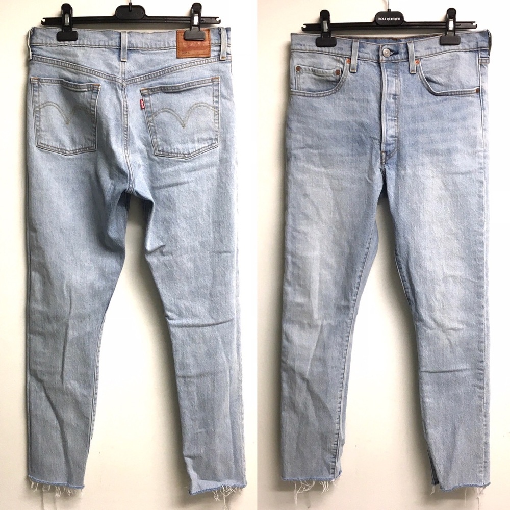 LEVI’s 501 Light Blue Jeans Unfinished Hem 30